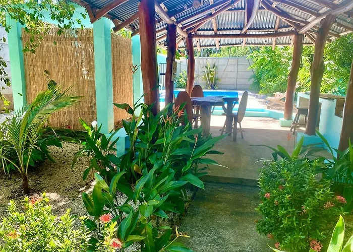El Papagayo 5 Min Walk To The And Downtown Coco